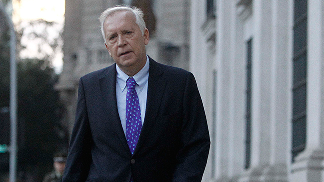 Adimark: Fuerte caída en la aprobación al ministro Burgos