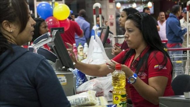 Venezolanos necesitan 10 salarios mínimos para adquirir canasta básica