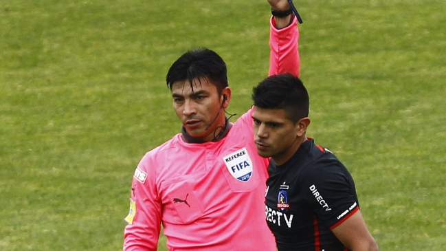 Tribunal de Disciplina resuelve este martes la situación de Esteban Pavez