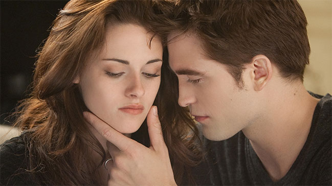 Autora cambiará el sexo de los protagonistas de 