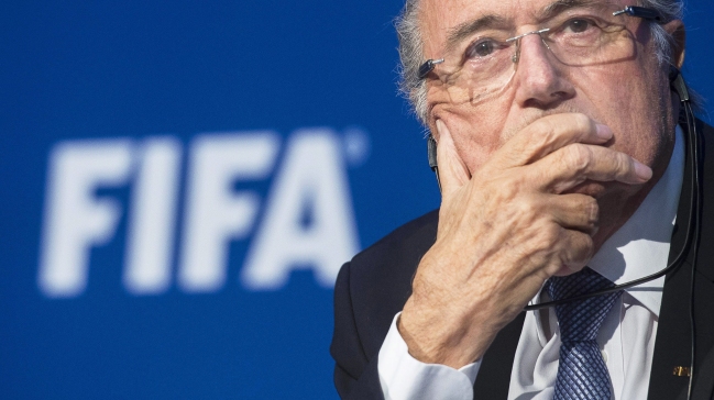 Blatter fue suspendido de su cargo en la FIFA