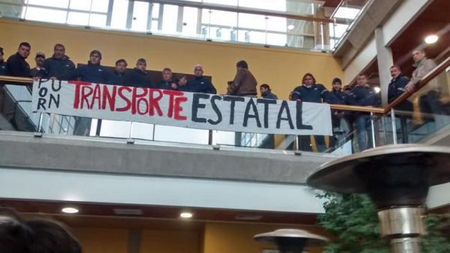 Trabajadores de Express del Transantiago iniciaron huelga de hambre