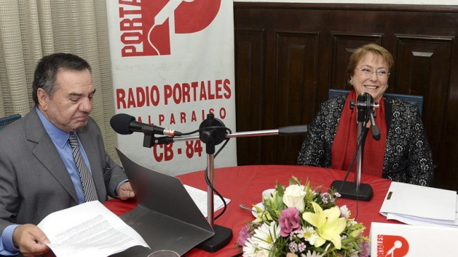 Valparaíso: Periodistas criticaron que funcionario público entrevistara a Bachelet