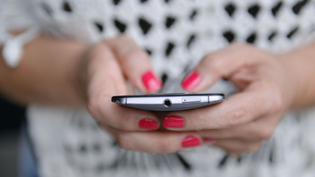 El 91 por ciento de jóvenes iberoamericanos considera imprescindible su smartphone