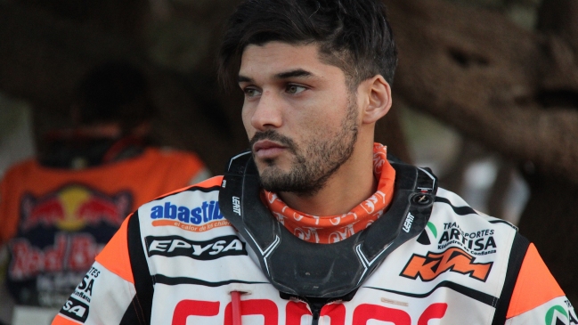 Una caída dejó a Pablo Quintanilla fuera de carrera en última etapa en Marruecos