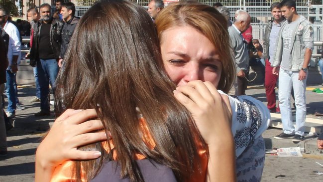 Atentado en Turquía dejó al menos 30 muertos y más de 100 heridos