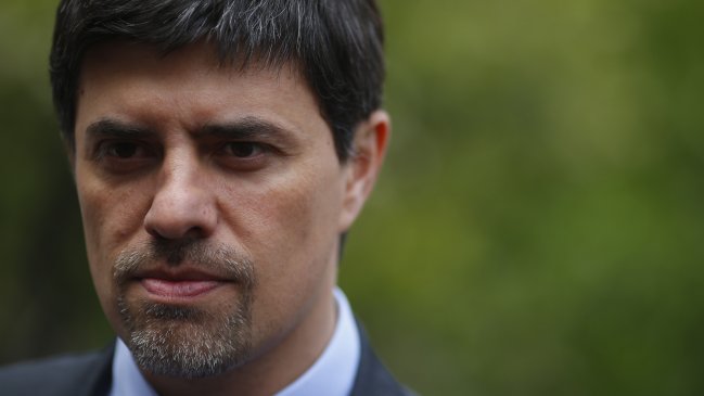 Gobierno no descarta buscar apoyo fuera de la Nueva Mayoría para elegir a contralor