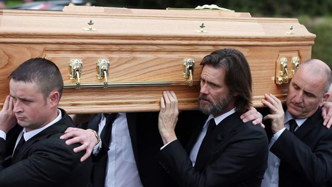 Jim Carrey llevó el ataúd de su ex novia Cathriona White en su funeral