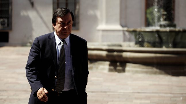 Diputado UDI fustigó recursos a Metro y al Transantiago: 