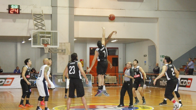 Colo Colo tiene un duro desafío internacional en Liga Sudamericana