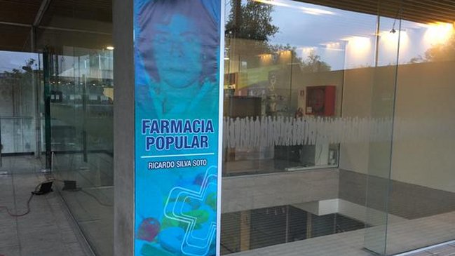 Recoleta inauguró la primera farmacia municipal del país