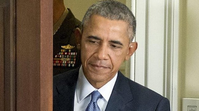 Obama renunció a promesa de retirar todas las tropas y prolonga misión en Afganistán