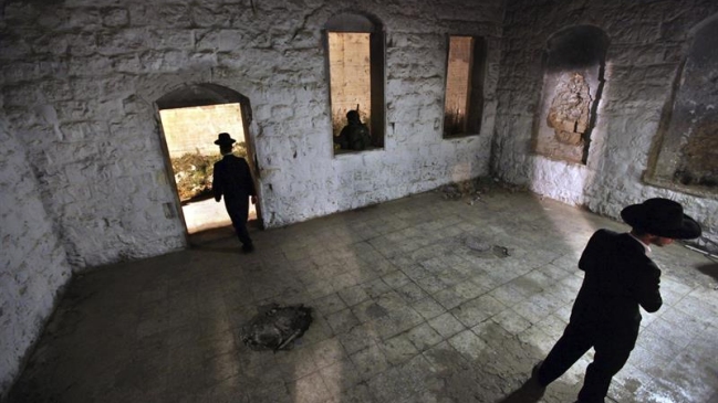 Acusan a palestinos de incendiar la Tumba de José