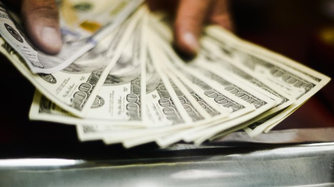 Dólar se mantuvo estable tras alza en tasa de interés