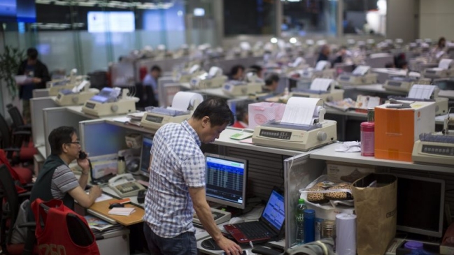 El crecimiento de China bajó una décima el tercer trimestre