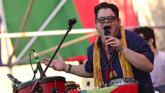 Joe Vasconcellos celebra 20 años de 