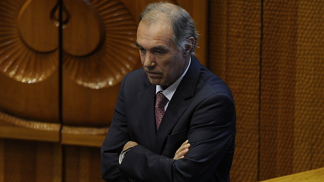 Fiscalía prepara tercer interrogatorio a senador Orpis