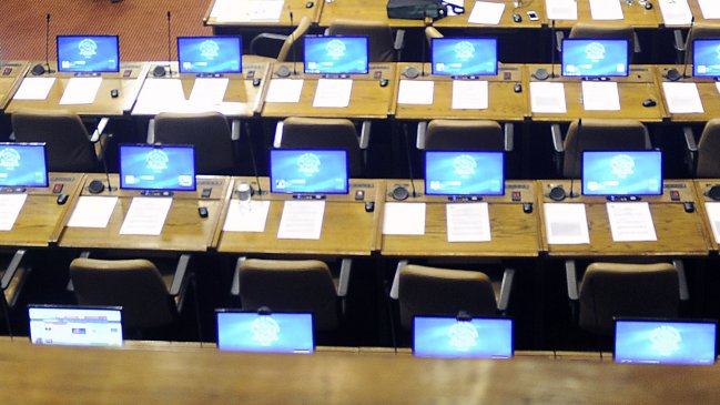 Cámara compromete publicación de asistencia a fracasada sesión