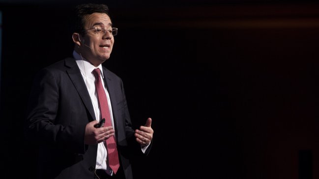 Ministro de Economía pidió dejar de lado el diálogo de trincheras