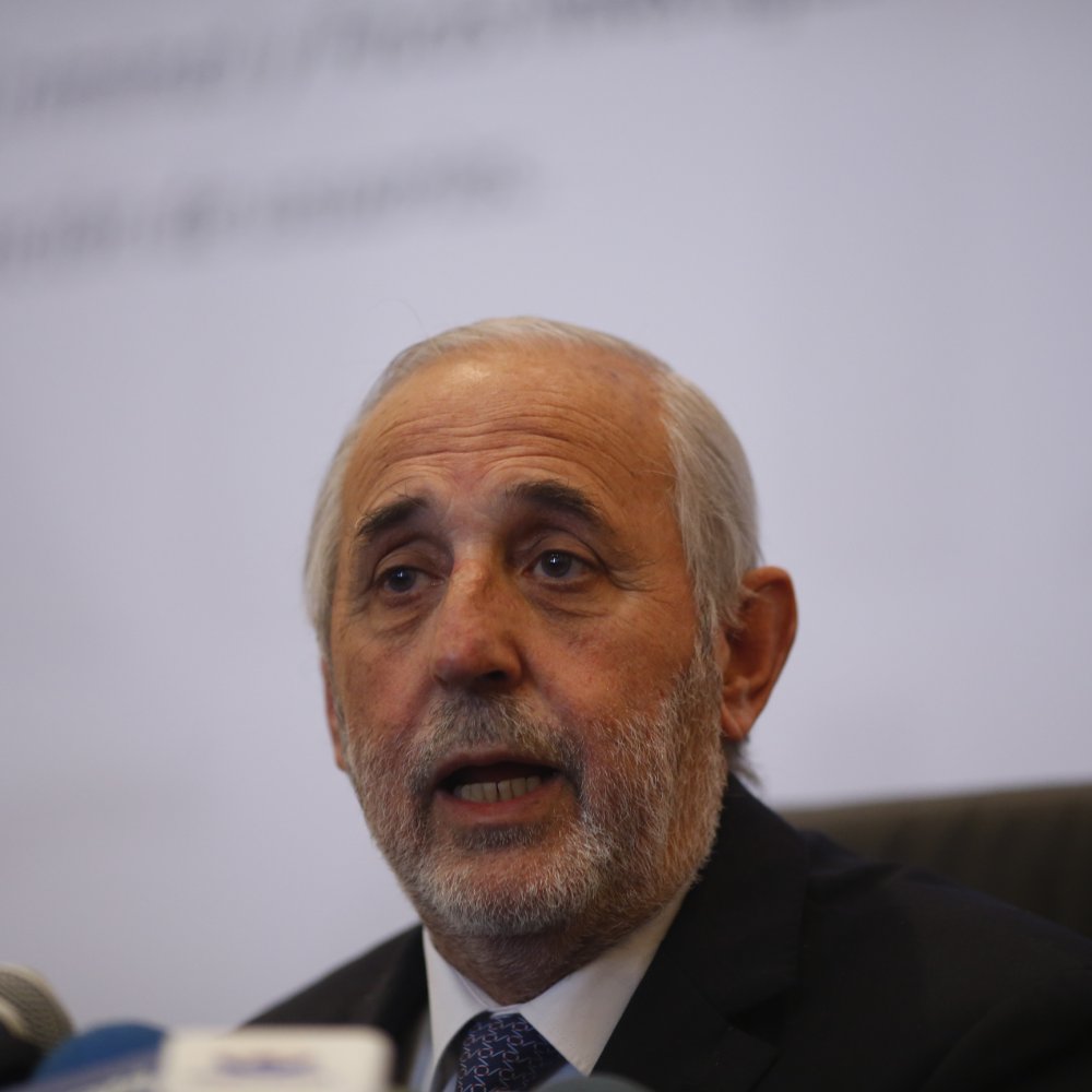 Jorge Abbott logró apoyo transversal en el Senado y será el nuevo fiscal nacional