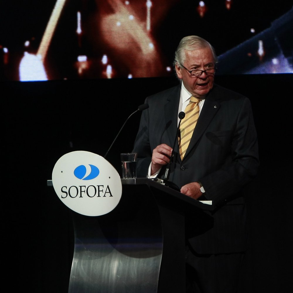 Críticas a reformas y ausencia de la Presidenta marcaron cena de la Sofofa