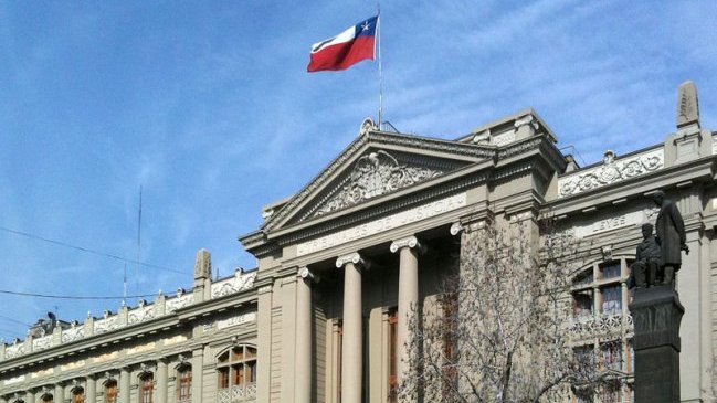 Justicia procesará a ex oficiales de la Armada y la Fach por crímenes de lesa humanidad