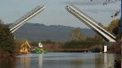 Ministro Undurraga: El puente Cau Cau es una vergüenza para la infraestructura
