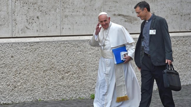 Sínodo aprobó documento final que incluye la apertura a divorciados