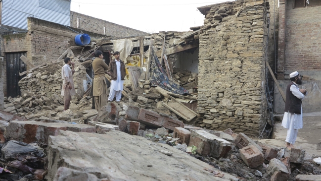 Más de 200 muertos dejó en Pakistán terremoto en el noreste de Afganistán