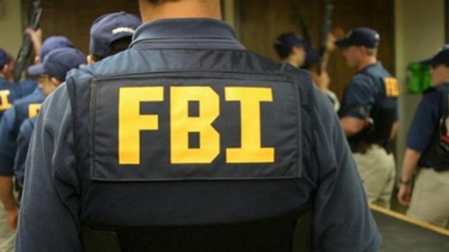 FBI abre investigación por video que denuncia abuso policial contra estudiante en EE.UU.