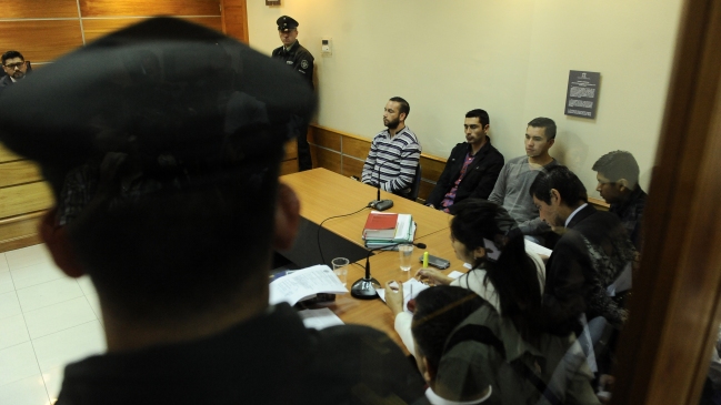 Alto Hospicio: Prisión preventiva para cuatro ex carabineros por desaparición de joven