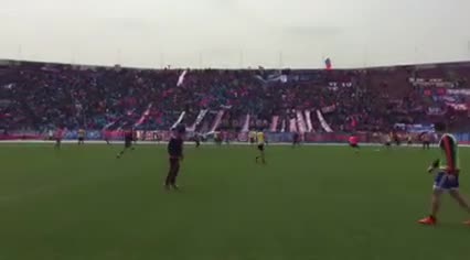 El "banderazo" azul animó a U. de Chile de cara al superclásico