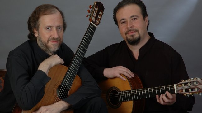 Destacado dúo de concertistas en guitarra realizarán una serie de conciertos gratuitos