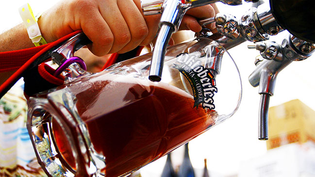 Fiestas de la cerveza se toman Santiago y Valparaíso