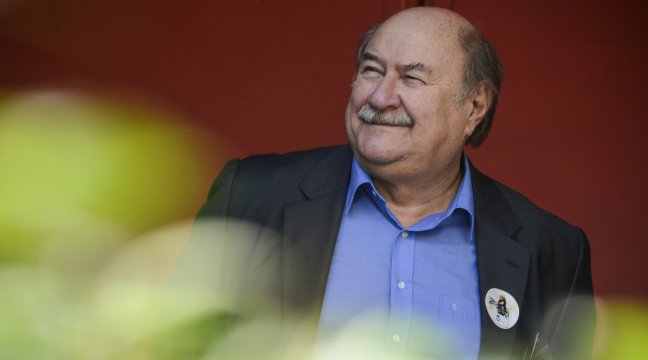 Antonio Skármeta y su nuevo libro: Son cuentos que escribí con enorme placer