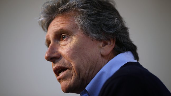 Alberto Espina: Colusión del papel 