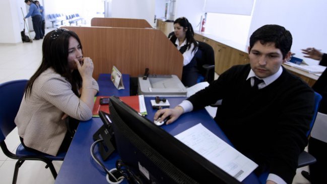 Funcionarios municipales del Biobío paralizan por 24 horas