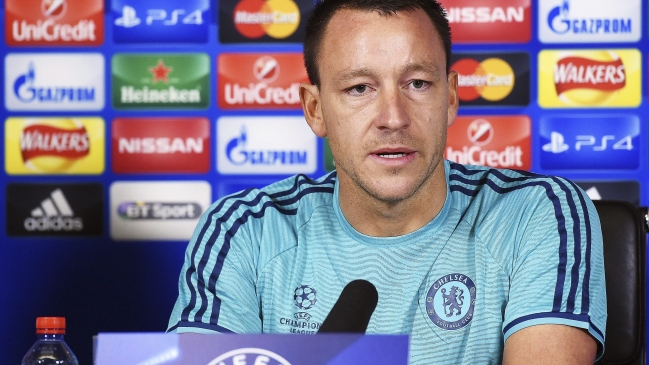 John Terry: Los jugadores de Chelsea estamos al cien por ciento con Mourinho