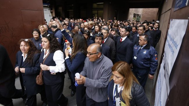 Académico por paro del Registro Civil: Gobierno es incapaz de manejar el conflicto