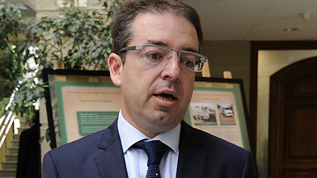 Diputado DC busca instalar 