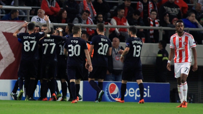 Hinchas de Dinamo Zagreb se enfrentaron con simpatizantes de Estrella Roja de Belgrado