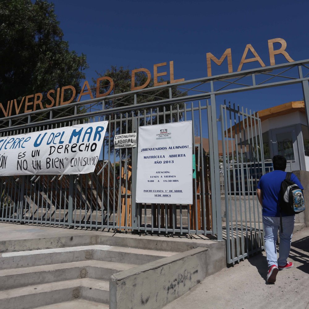 Ex alumnos preparan demanda contra la U. del Mar para detener cobros de deudas