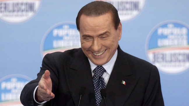 Actriz que organizaba las fiestas de Berlusconi: 