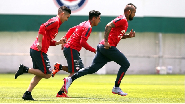 ¿Cuál debe ser el mediocampo de Chile ante Colombia?