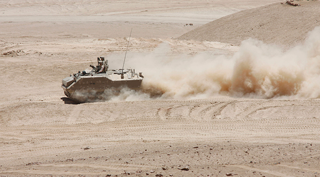 Bolivia: Chile recurre a maniobras militares por 