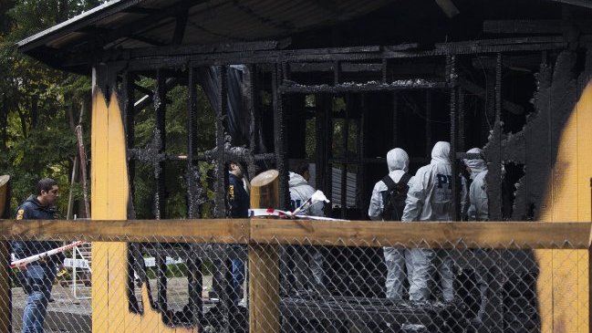 Ataque incendiario destruyó tres viviendas y un galpón en Padre Las Casas