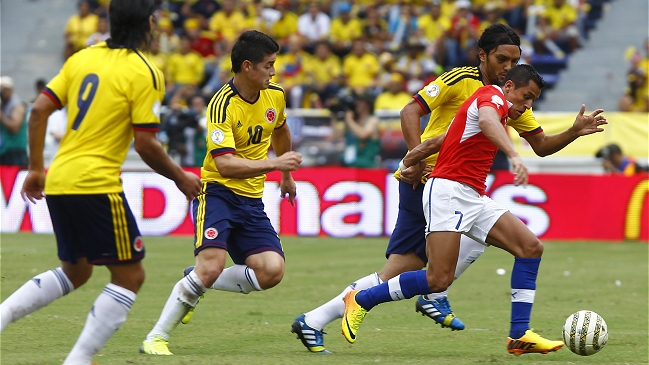 Chile recibe a Colombia con la intención de seguir en lo más alto de las Clasificatorias