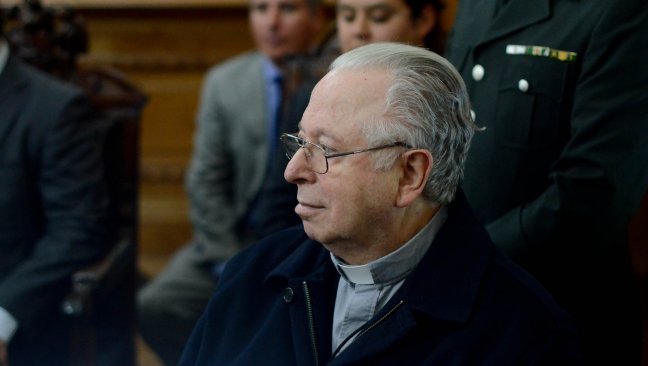 Abogado comparó declaración de Karadima con recordada frase de Pinochet