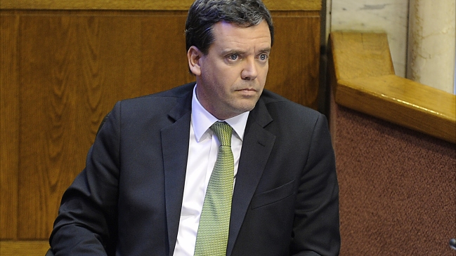 Harboe por retraso de hospitales: Es complejo dar la cara por incumplimiento del Gobierno