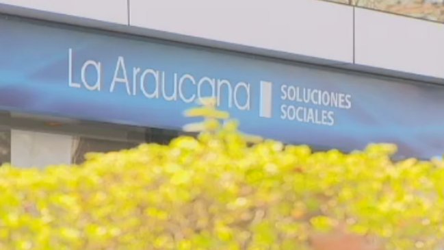 Caja La Araucana despide a 700 trabajadores, según sindicato